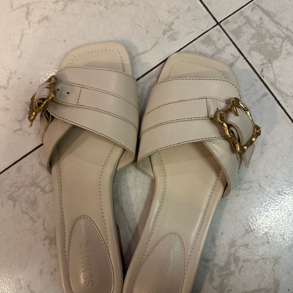SCHUTZ Cream and Gold Sandals Minimalist Design